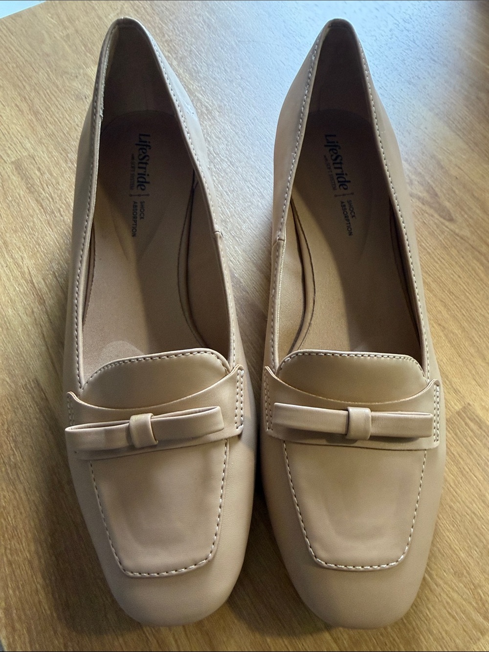 Life Stride Nude Bow Loafers for Women